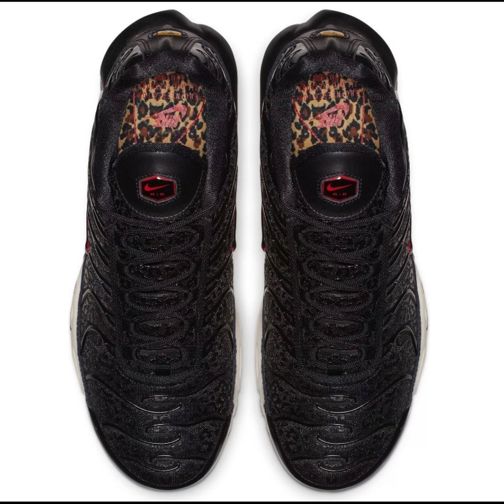 Nike Air Max Plus PRM TN Black Red Shoes Sneakers BV6116-001 Women's sz 7.5 - Picture 3 of 8